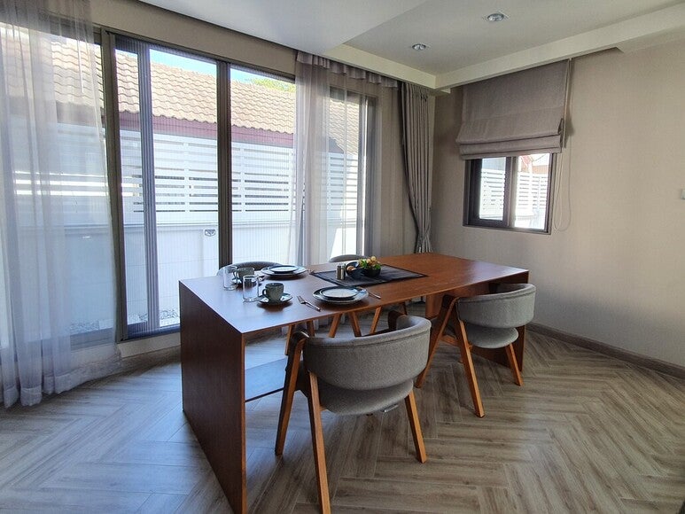 House Modern Luxury - ยศนนท์ - ศรีเจริญวิลล่า - เทพารักษ์, อำเภอเมืองสมุทรปราการ, สมุทรปราการ