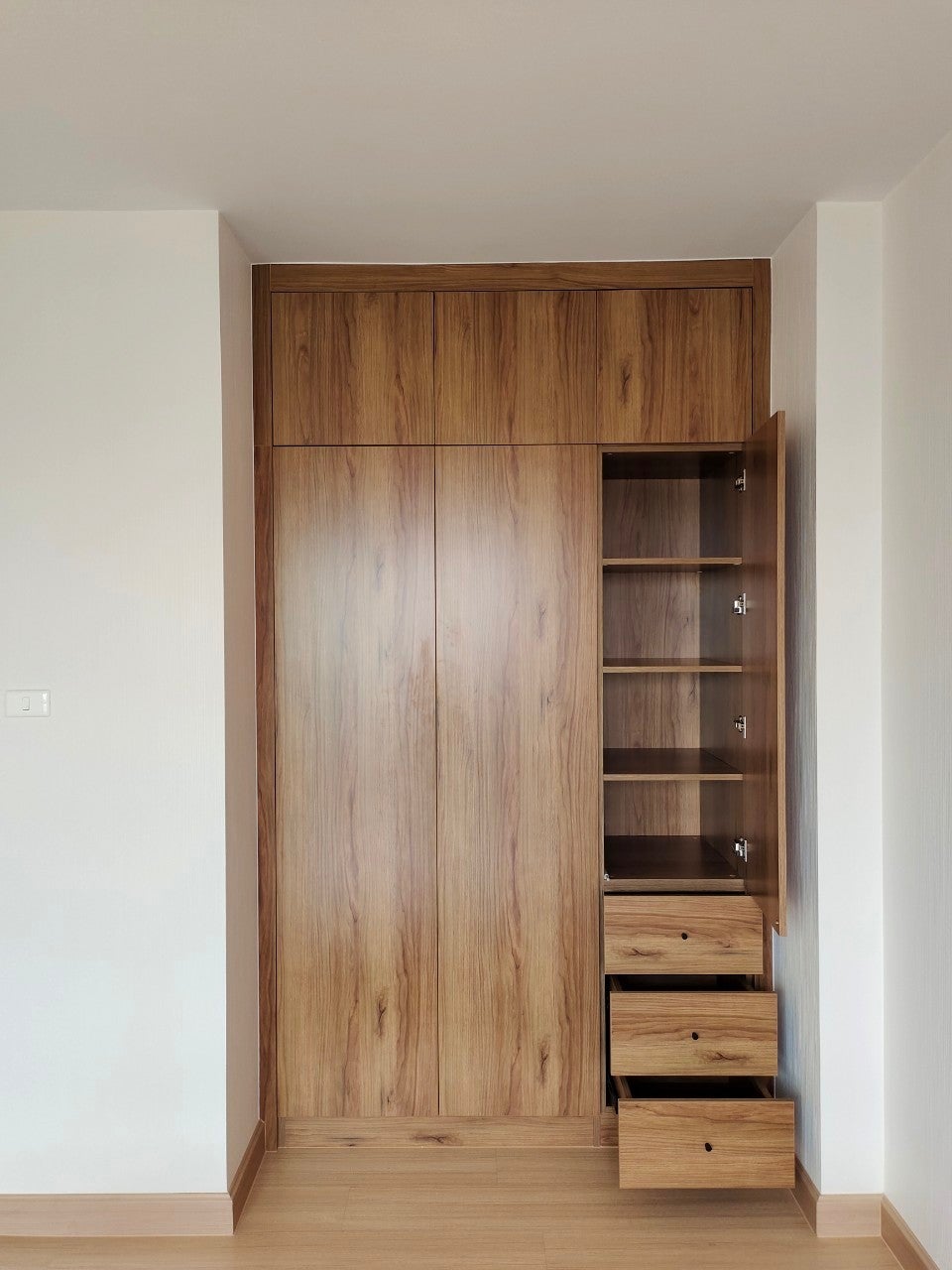 Walk in Closet - ณัฎฐวรรณ - ศุภาลัยเวอเรนด้า - บางกะปิ, เขตห้วยขวาง, กรุงเทพมหานคร