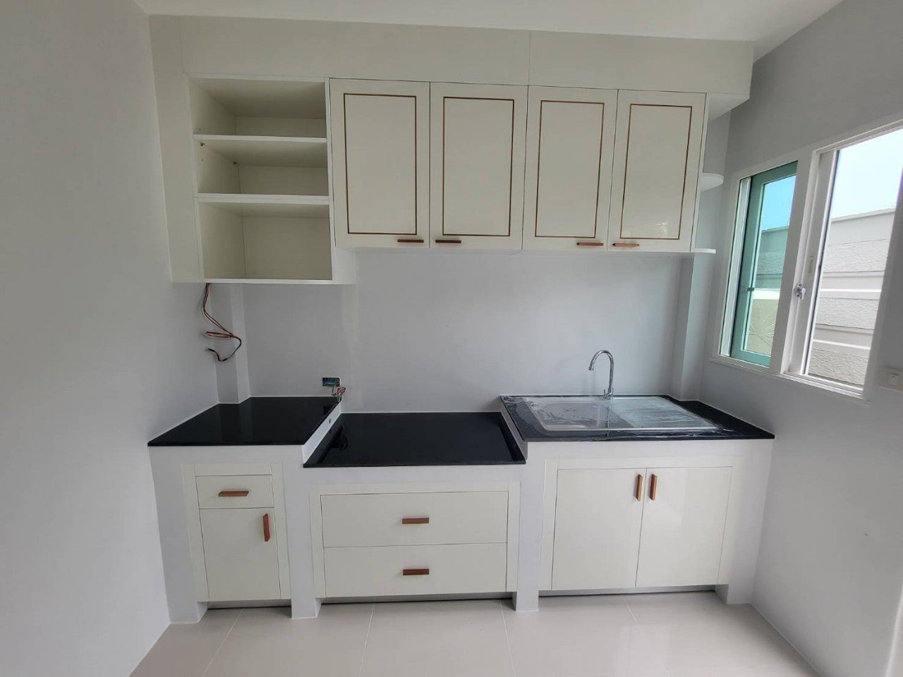 Kitchen - การุณย์ - CENTRO Rama 9 - คลองสองต้นนุ่น, เขตลาดกระบัง, กรุงเทพมหานคร